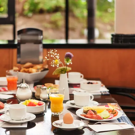 Отель Kassel-wilhelmshoehe Кассель