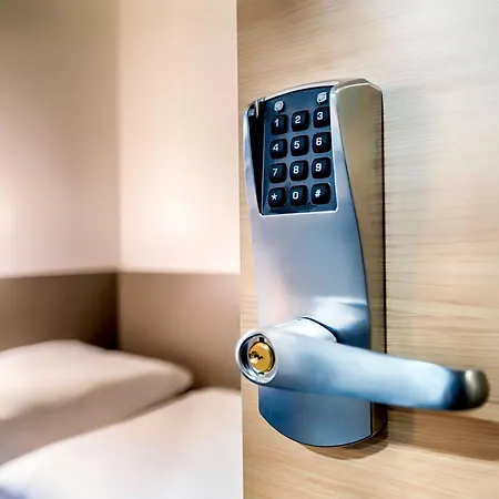 Intercityhotel Hotel 3*