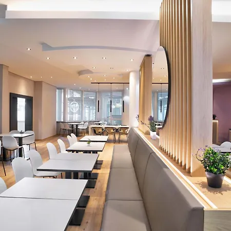 Kassel-wilhelmshoehe 3* カッセル