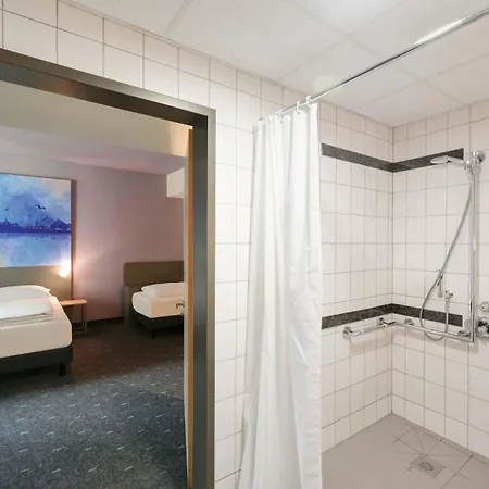 Intercityhotel 3*