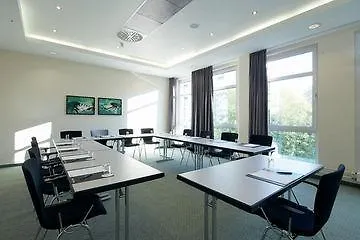 Intercityhotel 4*